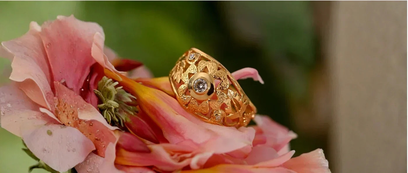 The Appeal of Hand-Wrought Textures & Jaali Work